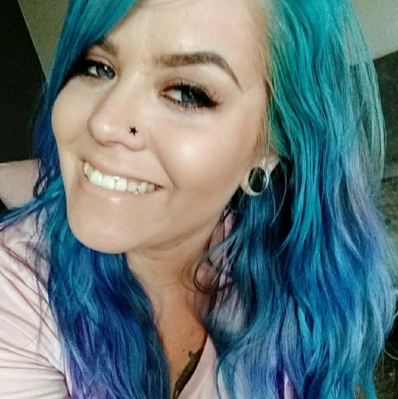 Meet your Posher, Angel - Picture 2 of 2